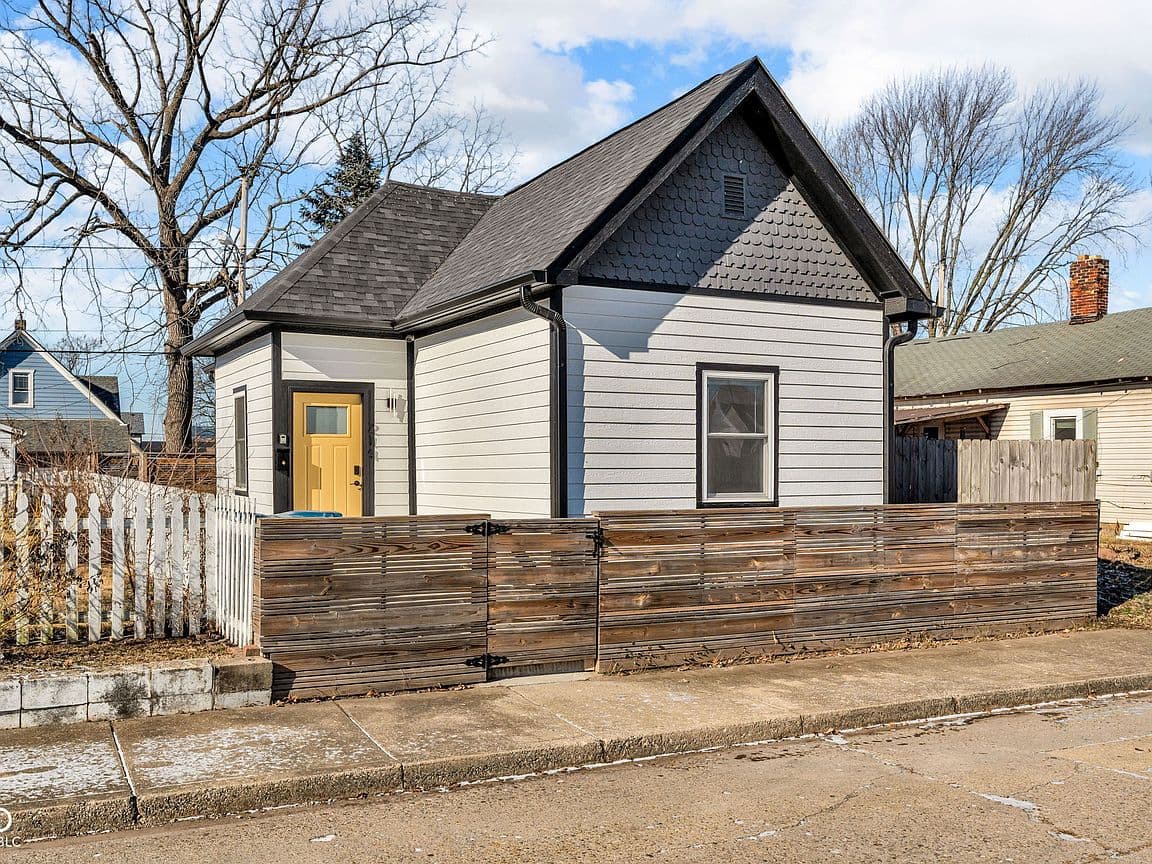 Primary listing photo