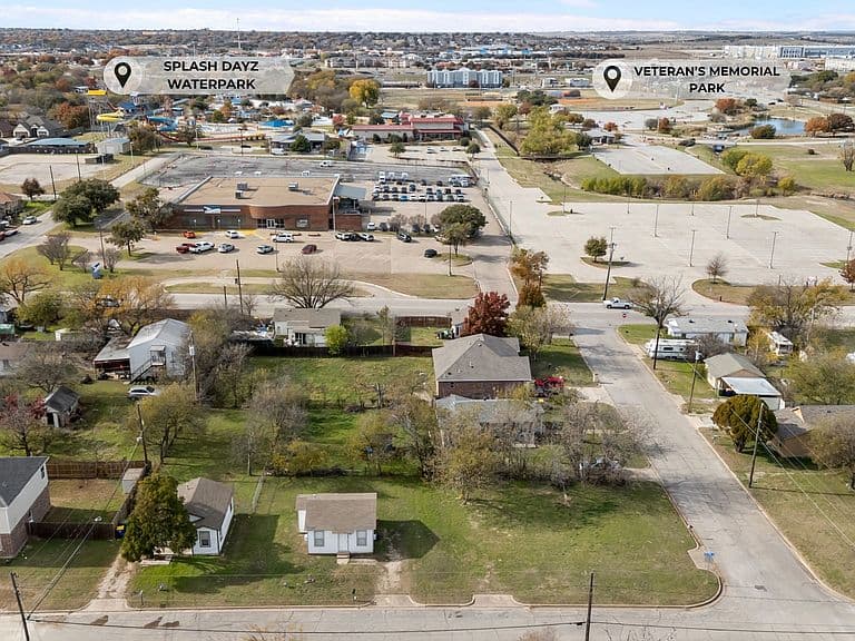 Listing photo 4