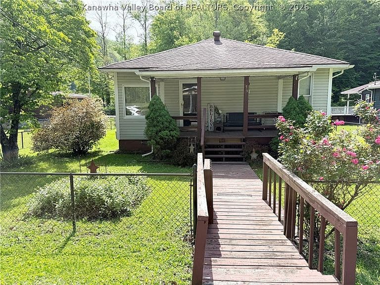 Listing photo 5