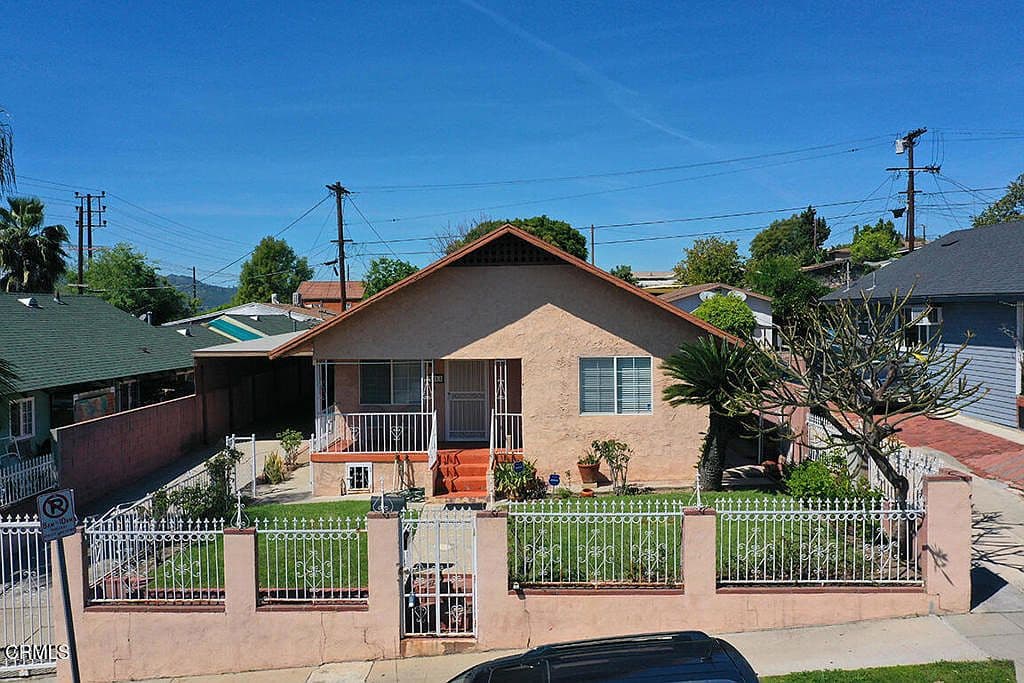 Primary listing photo