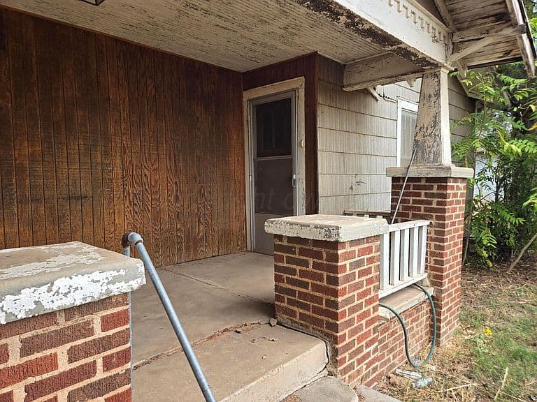 Listing photo 4