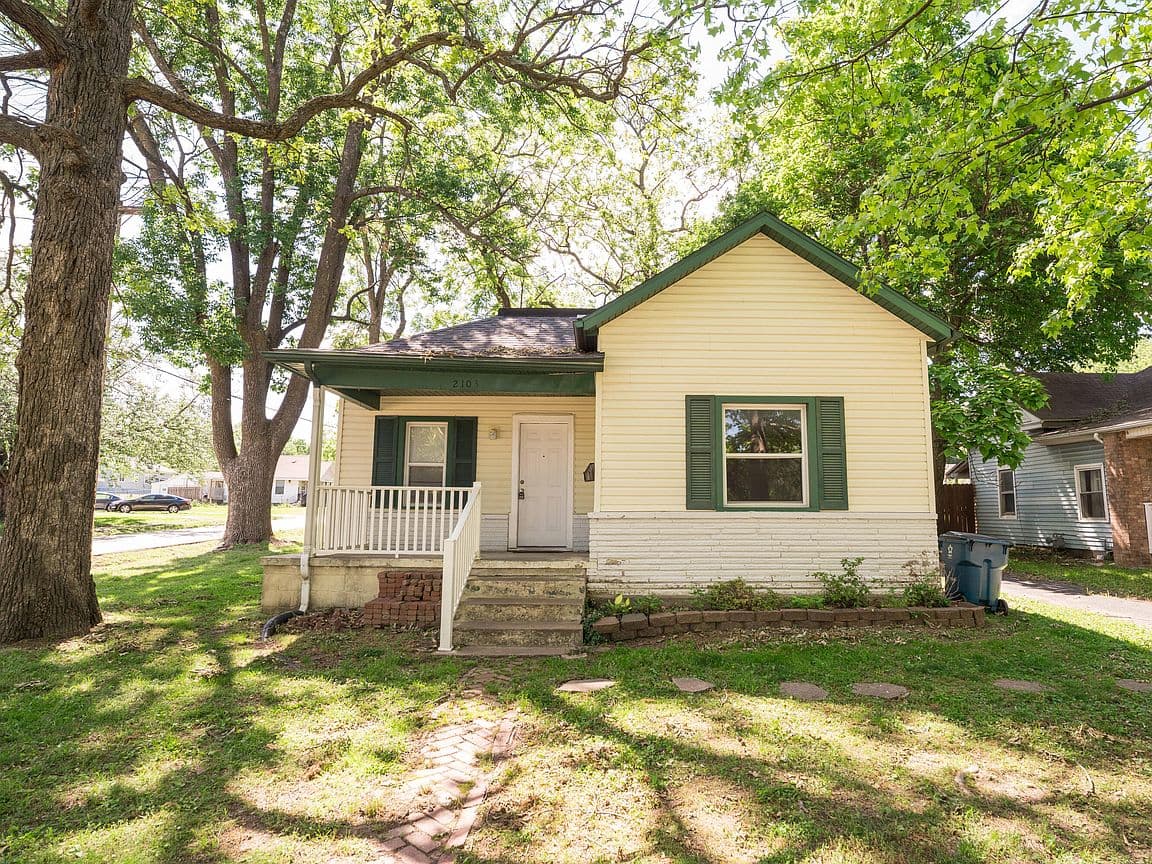 Primary listing photo