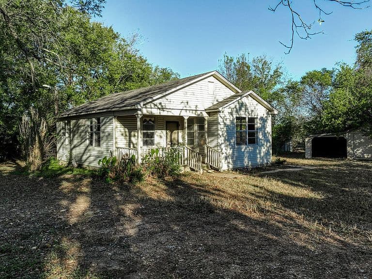 Listing photo 4