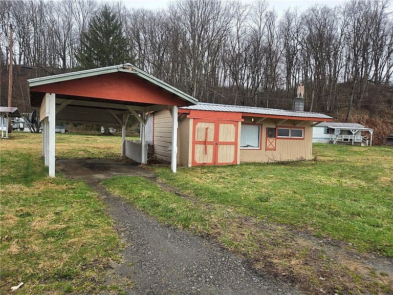 Listing photo 2