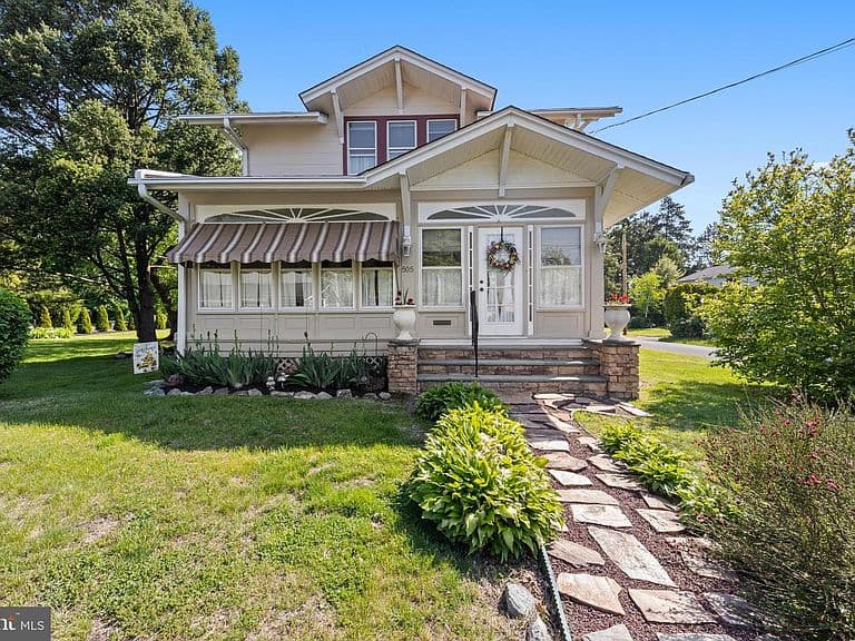 Listing photo 5