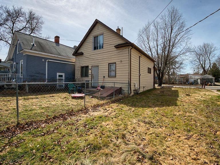 Listing photo 5