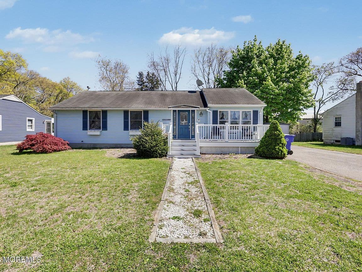 Primary listing photo