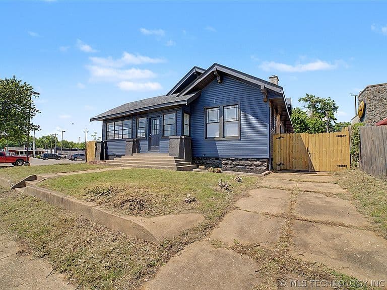 Listing photo 5