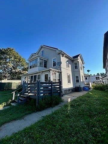 Listing photo 3