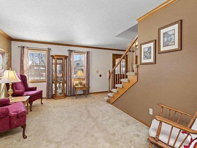 Listing photo 5