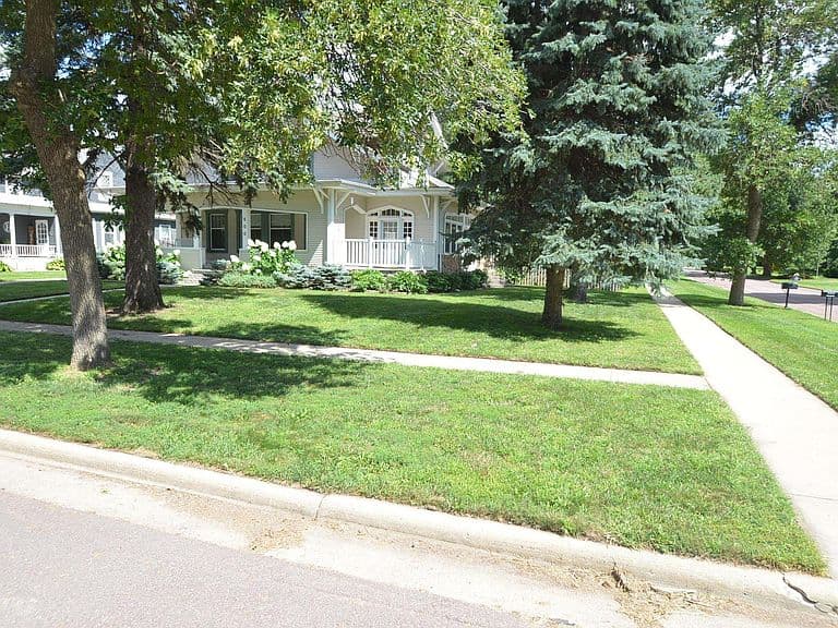 Listing photo 5