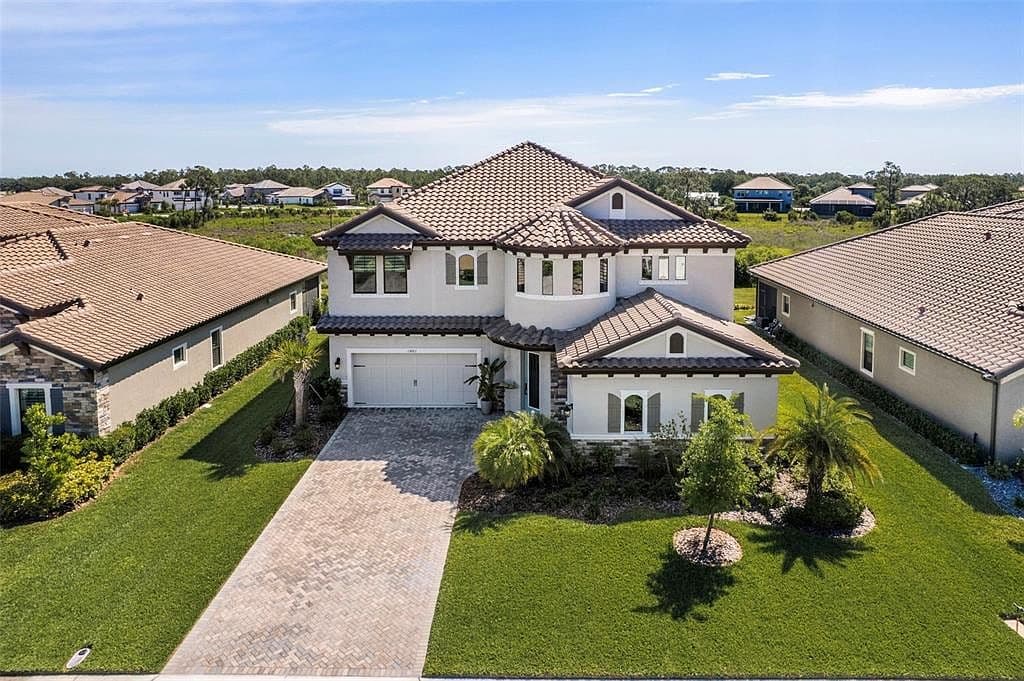 Primary listing photo