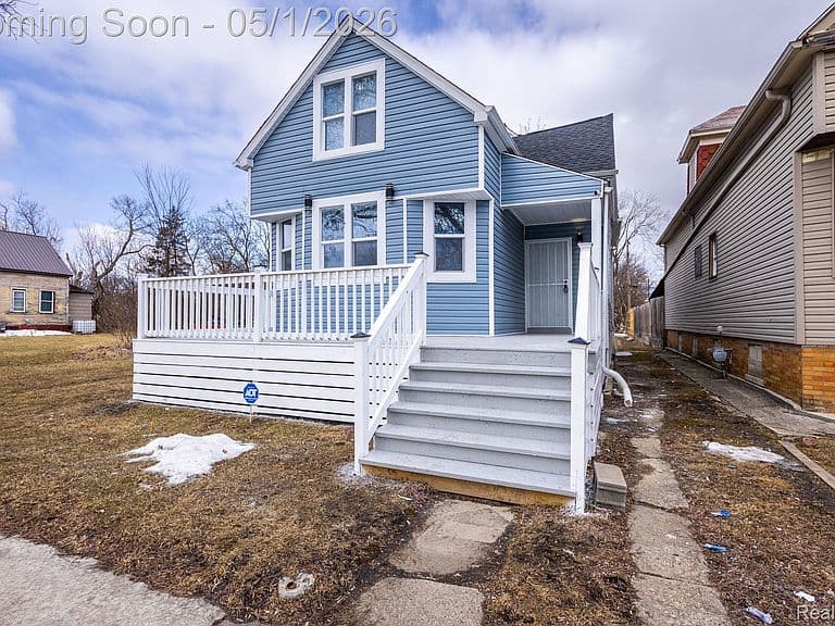Listing photo 2