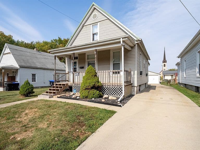 Listing photo 3