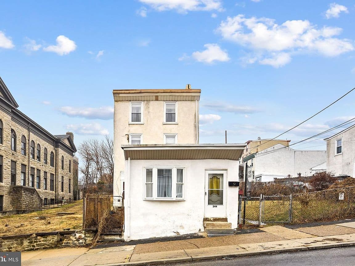 Primary listing photo