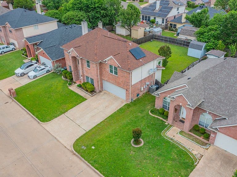 Listing photo 3