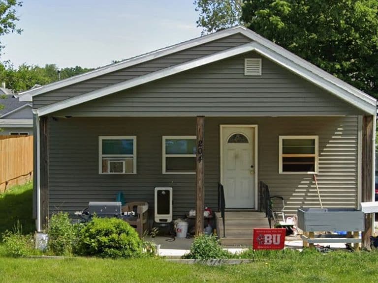 Listing photo 3