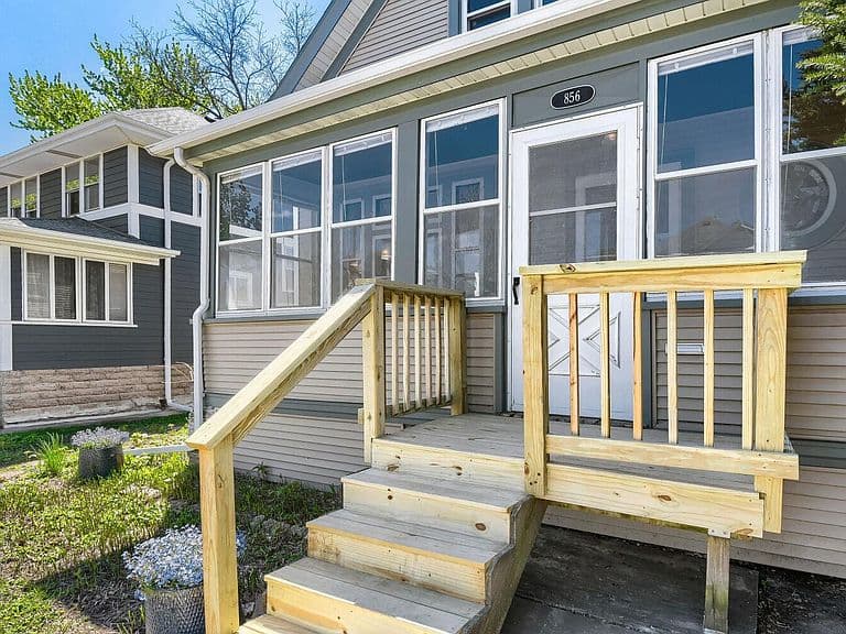Listing photo 3