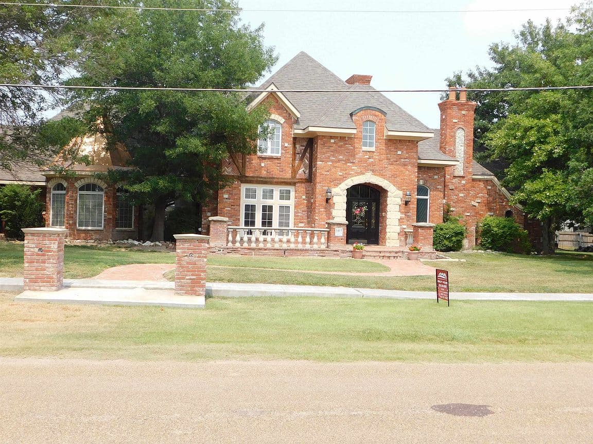 Primary listing photo