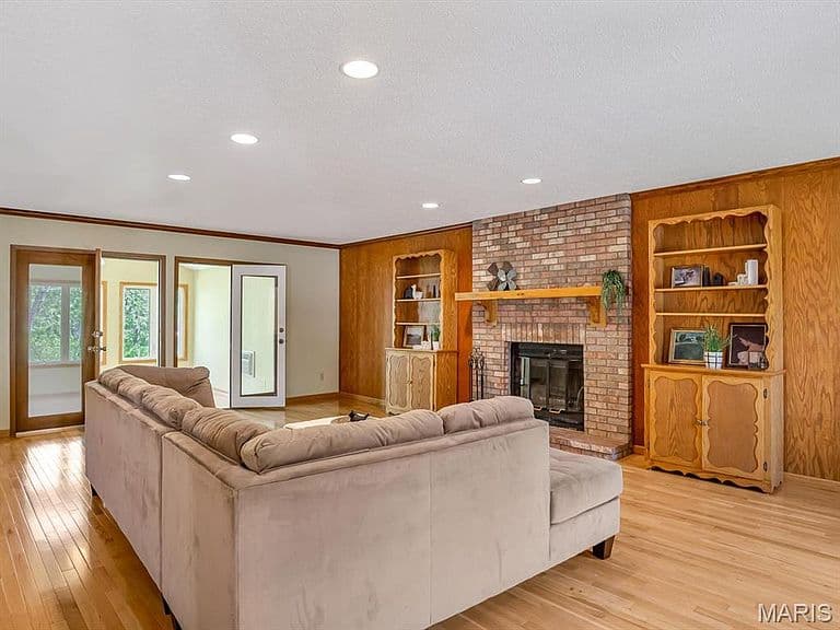 Listing photo 4