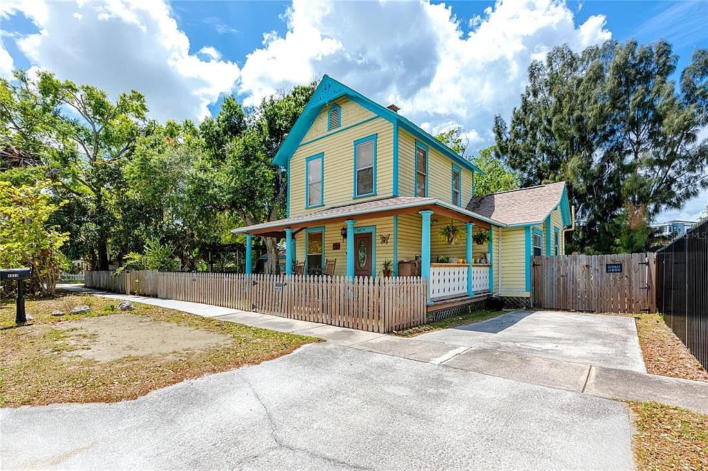 Primary listing photo