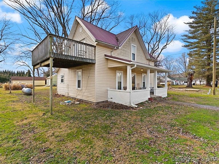 Listing photo 2