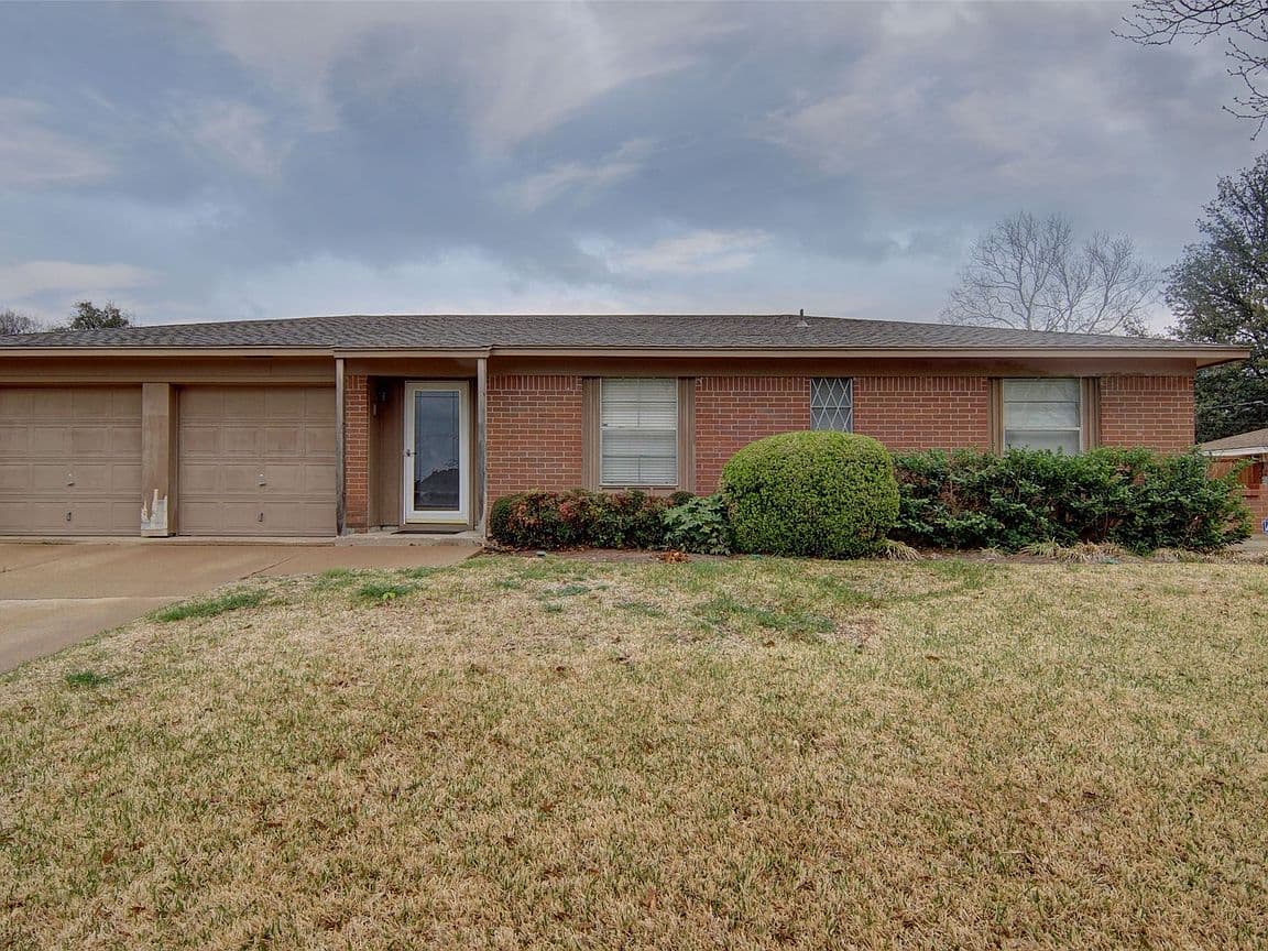 Primary listing photo