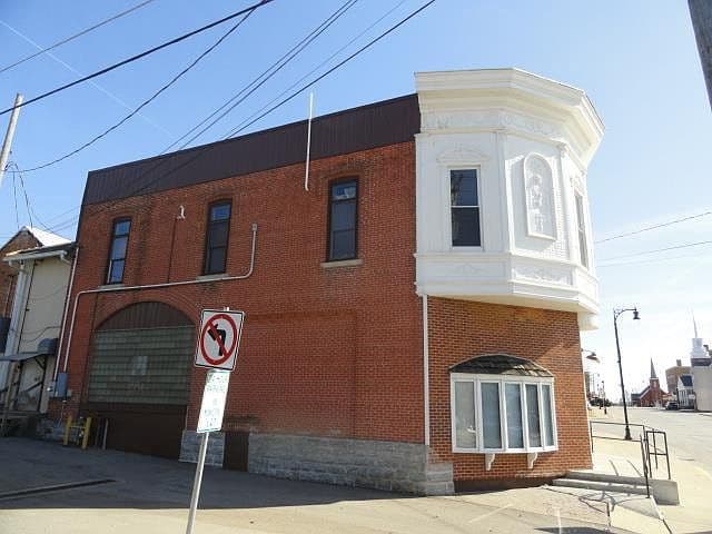Listing photo 4