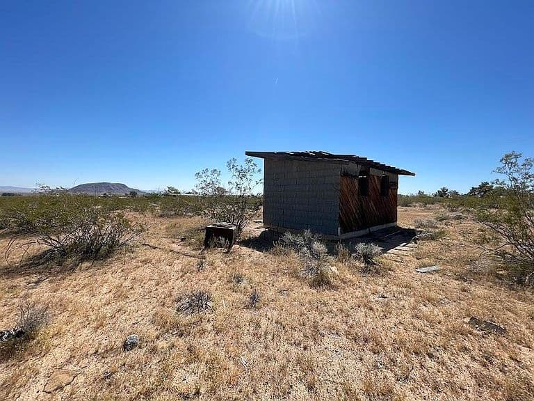 Listing photo 4