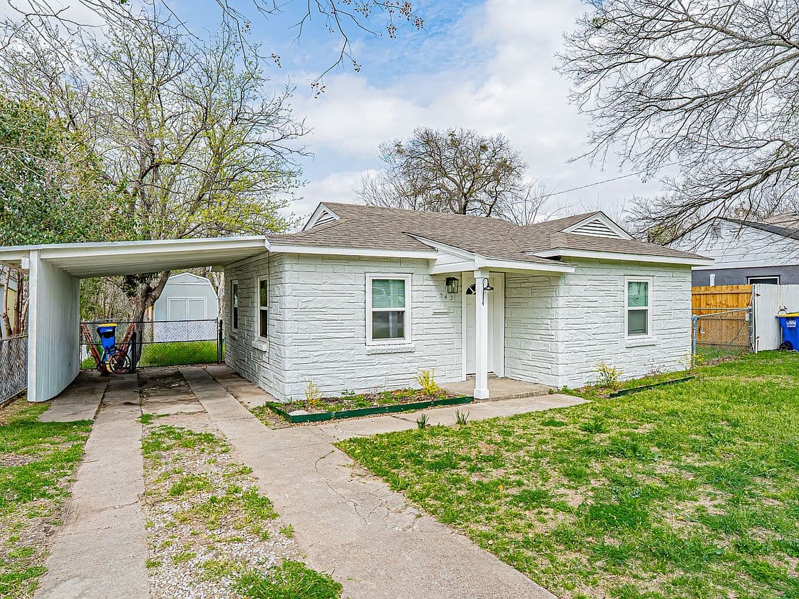 Primary listing photo