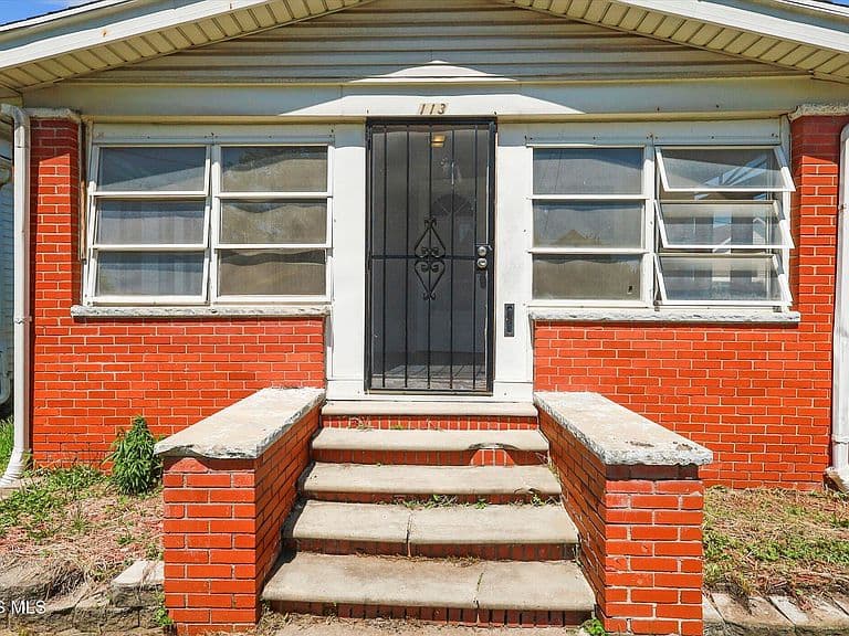 Listing photo 4