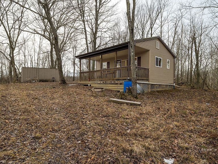 Listing photo 3