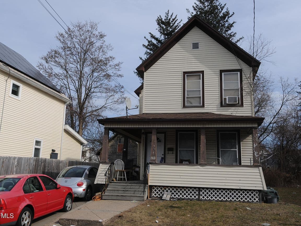 Primary listing photo
