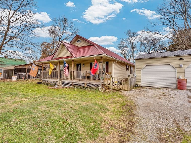 Listing photo 4