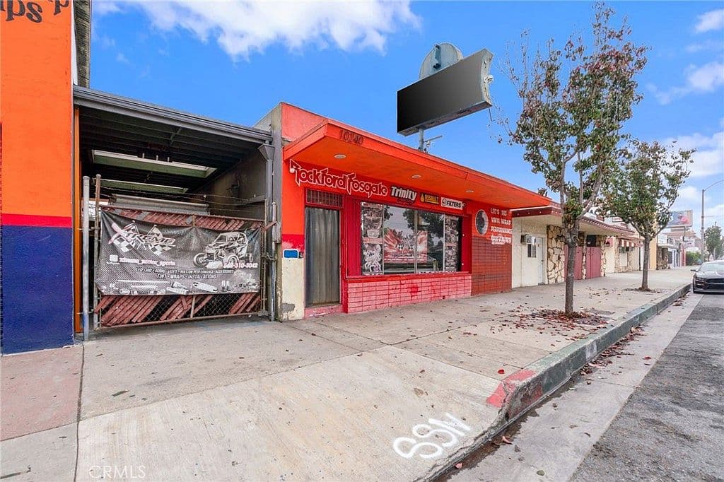 Primary listing photo