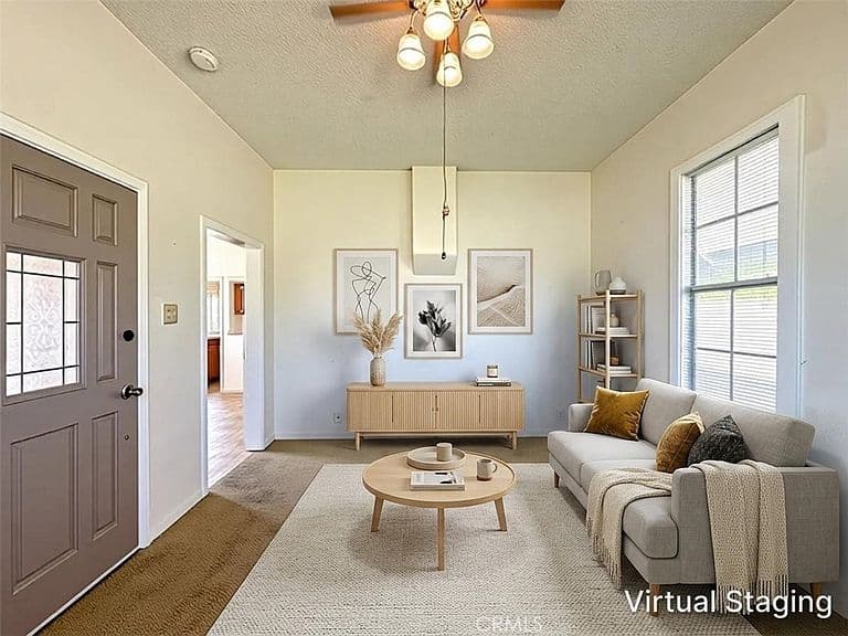 Listing photo 3
