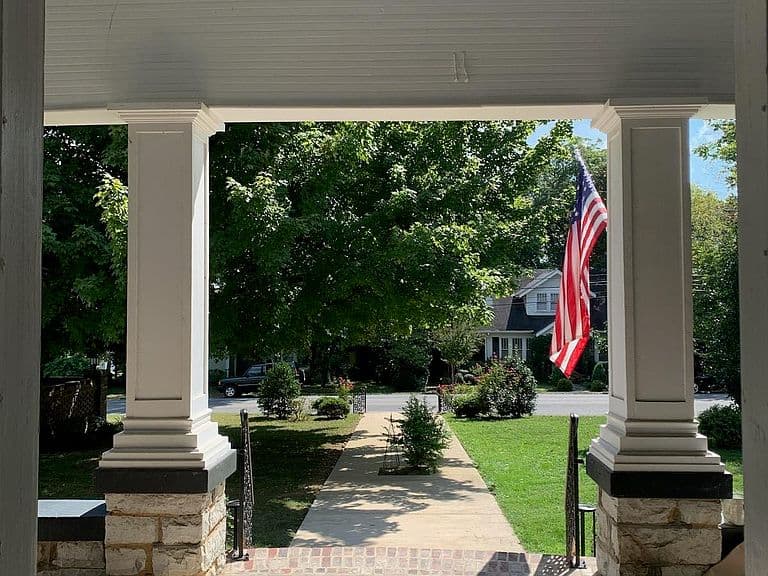 Listing photo 4