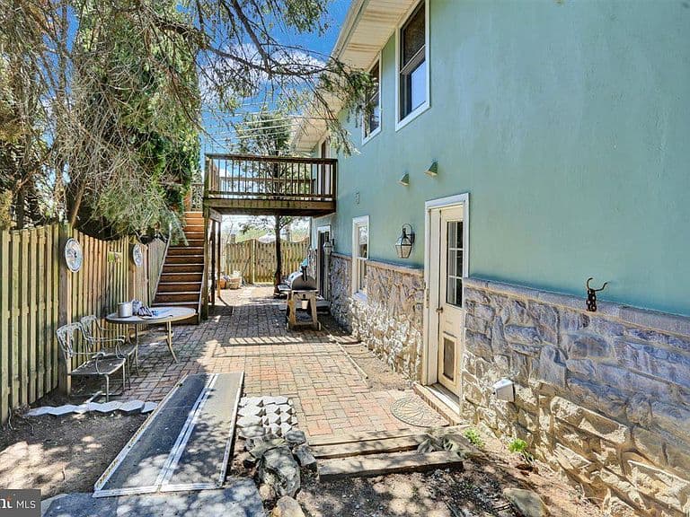 Listing photo 5