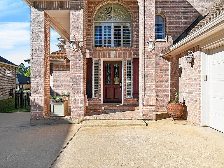 Listing photo 4