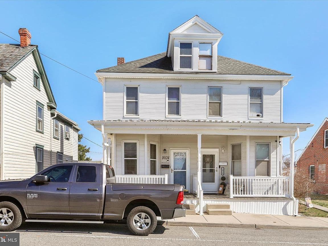 Primary listing photo
