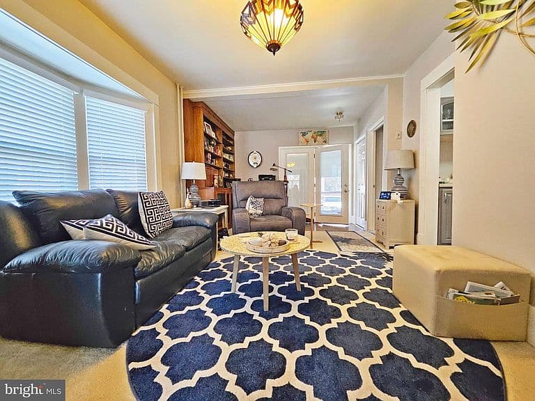 Listing photo 4