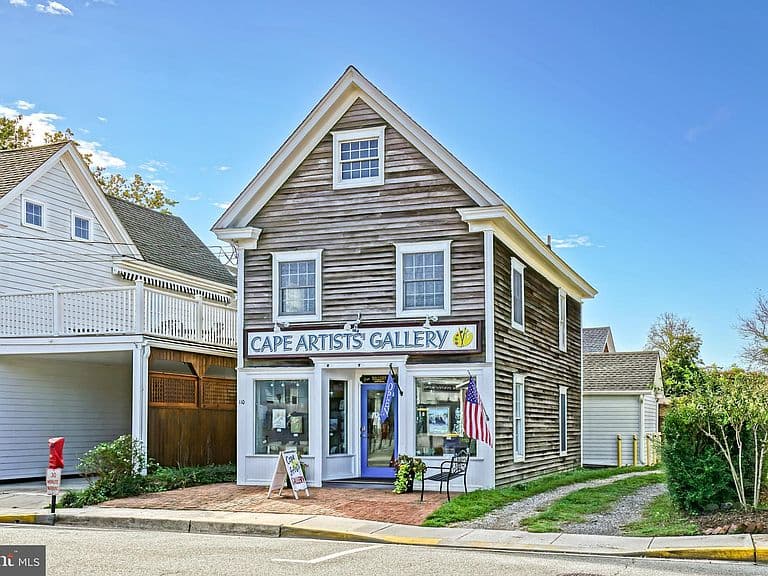 Listing photo 3
