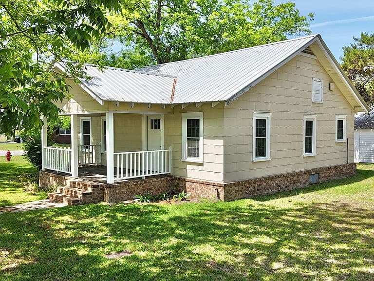 Listing photo