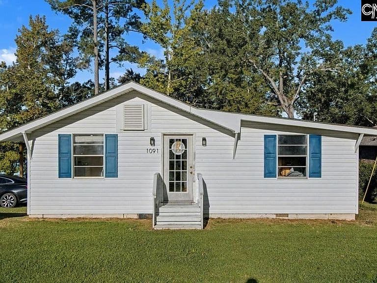 Listing photo 3