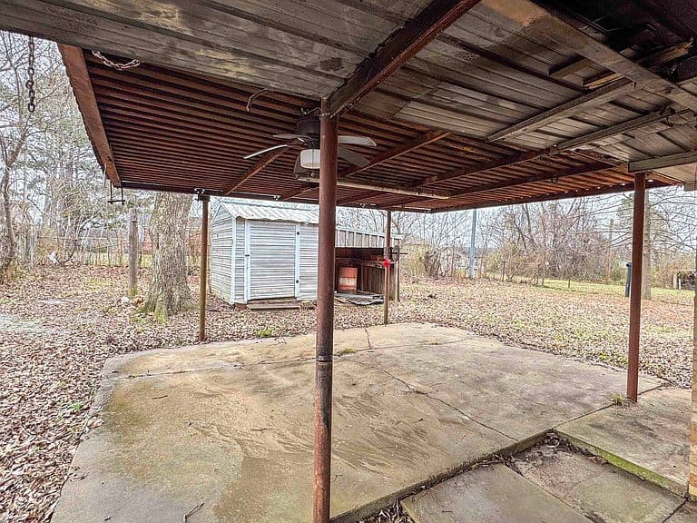 Listing photo 5