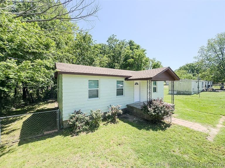 Listing photo 5