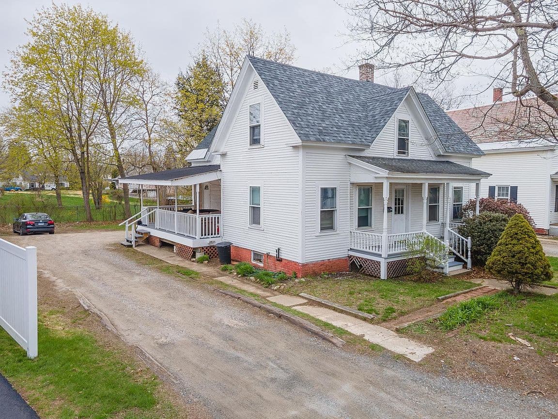Primary listing photo