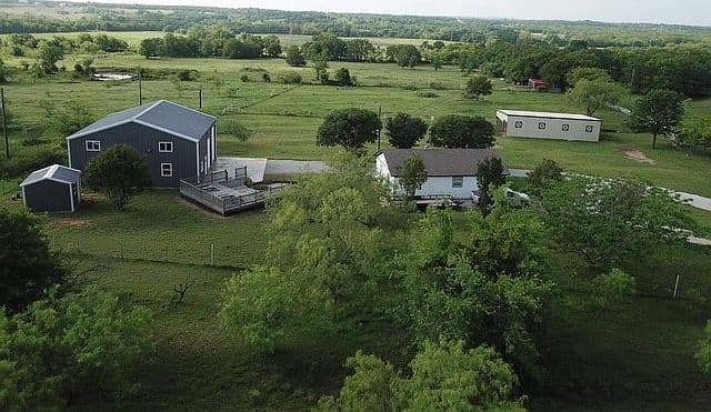 Listing photo