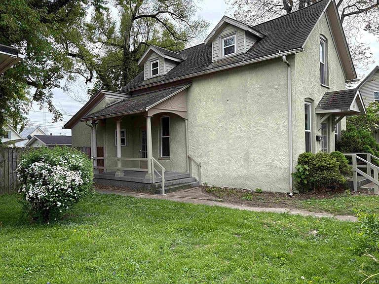 Listing photo 2
