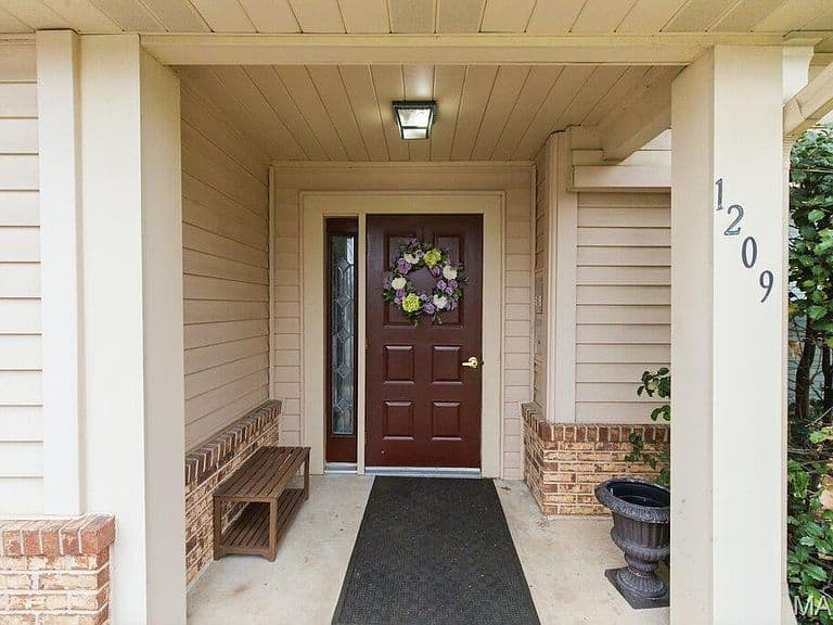 Listing photo 3
